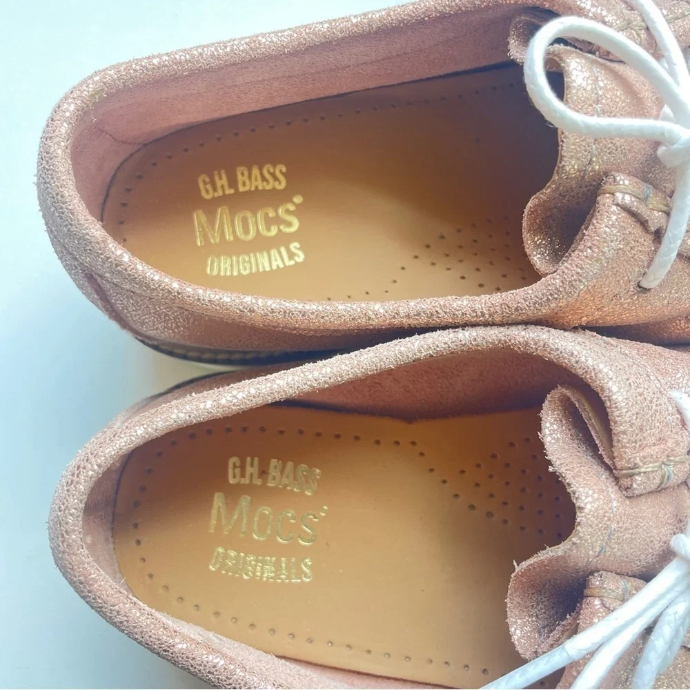 G.H. Bass NWOB Originals Lug Sole Moccasin Shoes Wallace Suede Rose Gold 11